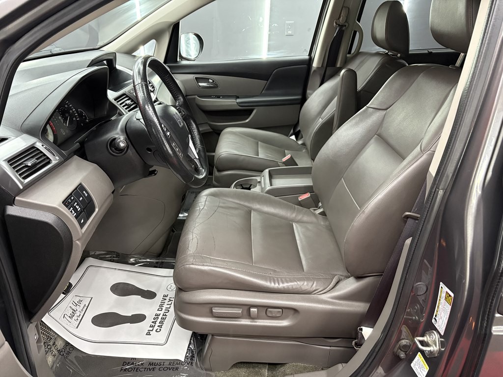 2014 Honda Odyssey Image 9
