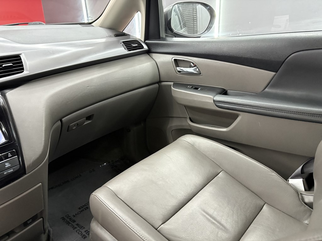 2014 Honda Odyssey Image 17