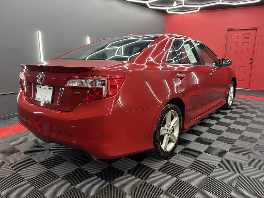 2012 Toyota Camry Image 4