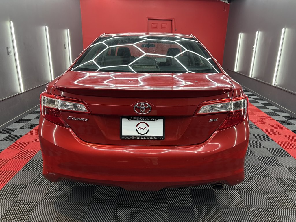 2012 Toyota Camry Image 5