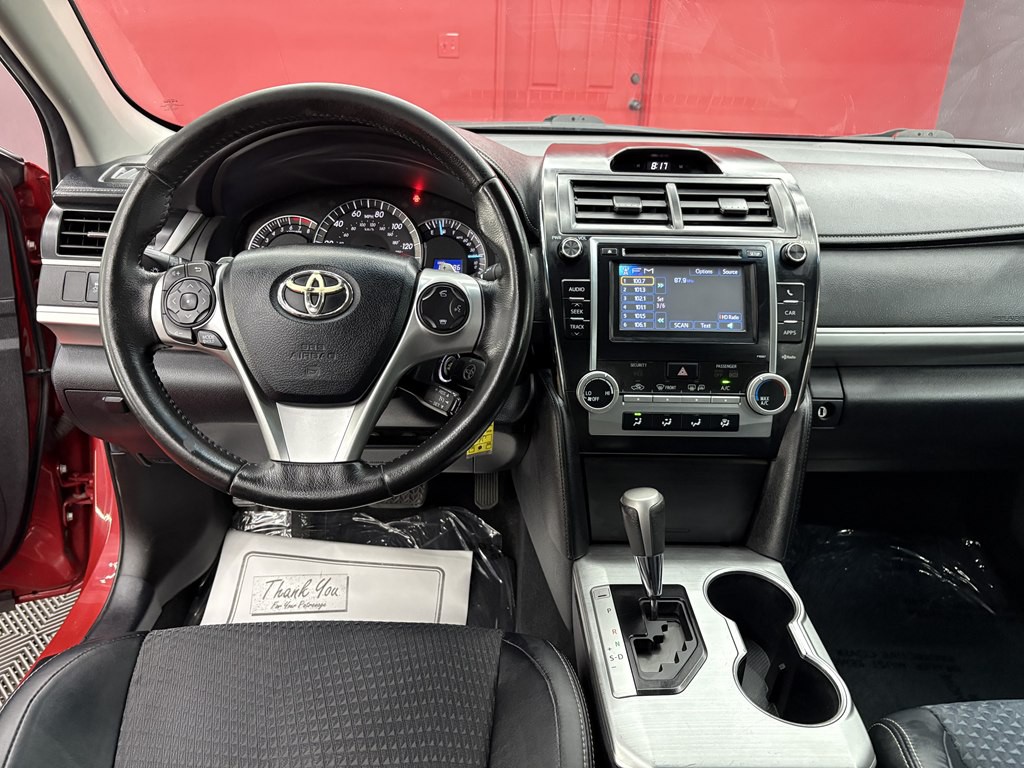 2012 Toyota Camry Image 11
