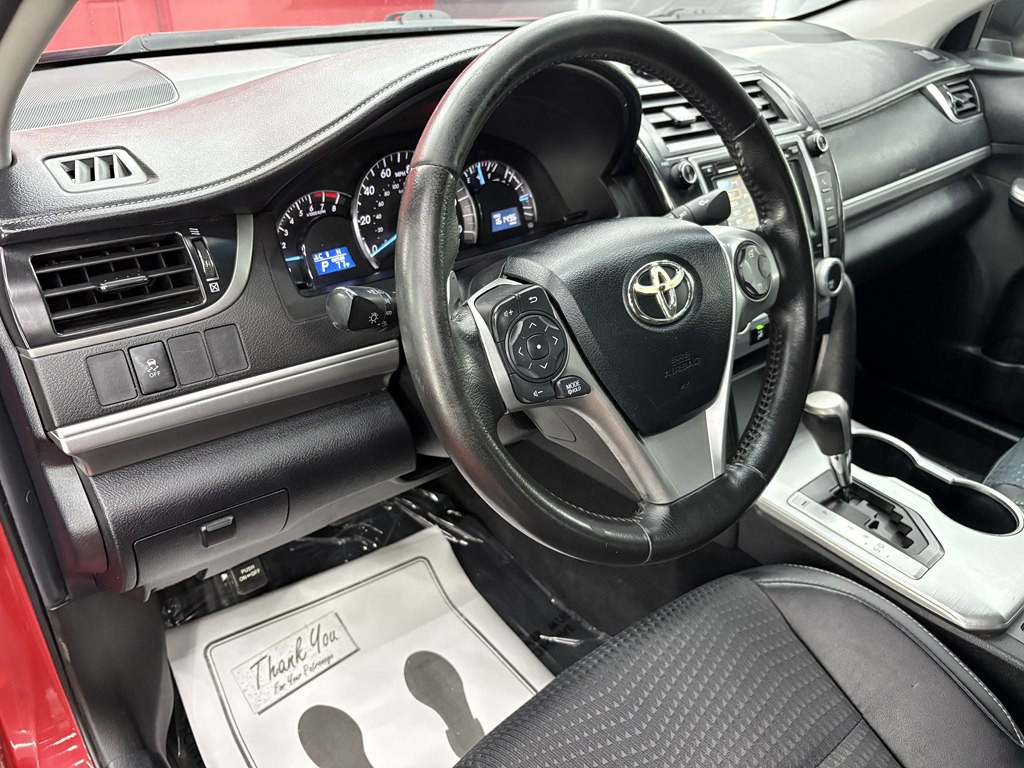 2012 Toyota Camry Image 13