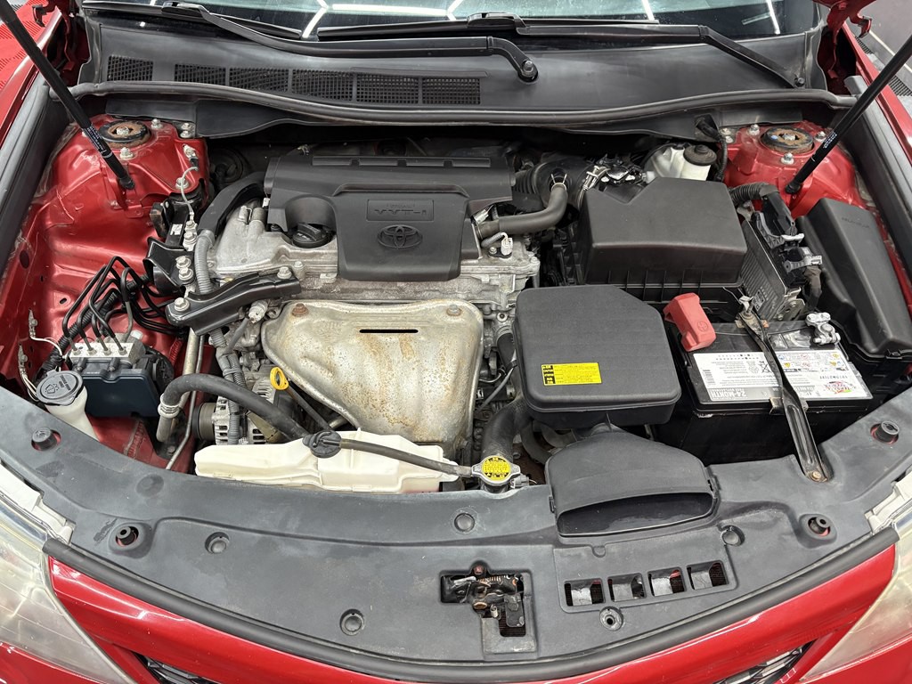 2012 Toyota Camry Image 20