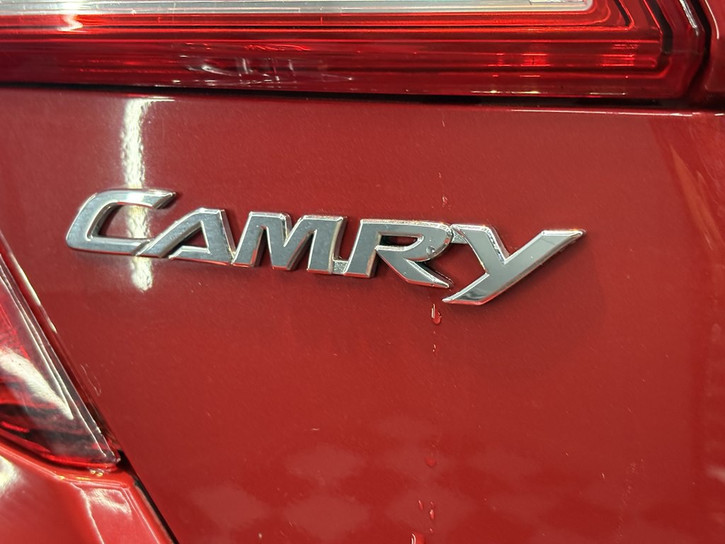 2012 Toyota Camry Image 23