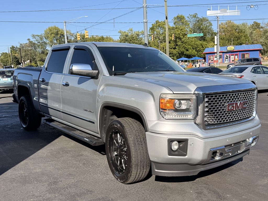 2014 GMC Sierra Image 2