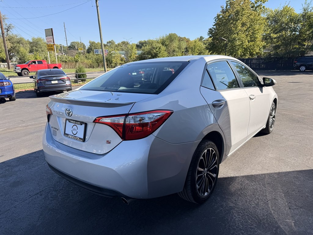 2015 Toyota Corolla Image 4