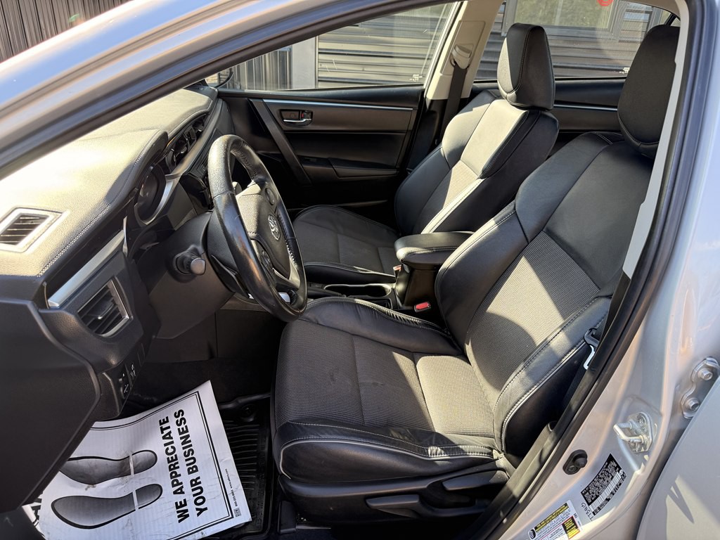 2015 Toyota Corolla Image 7