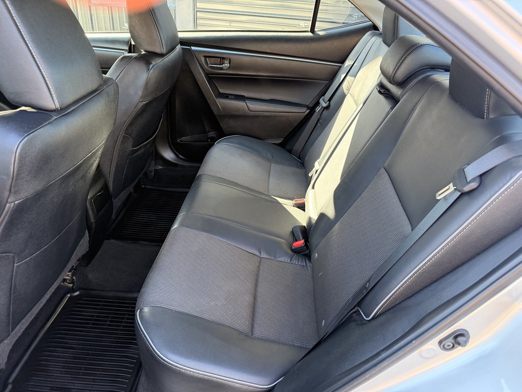 2015 Toyota Corolla Image 9