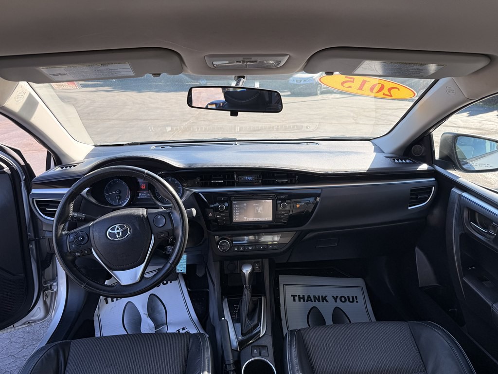 2015 Toyota Corolla Image 10