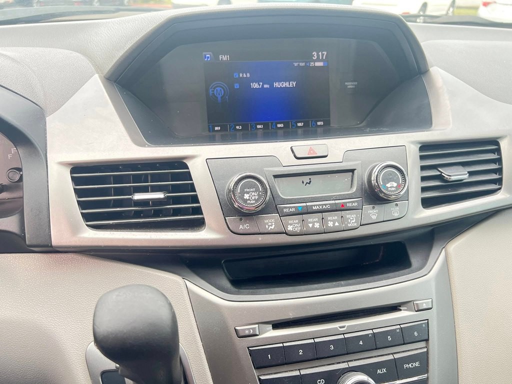 2016 Honda Odyssey Image 11