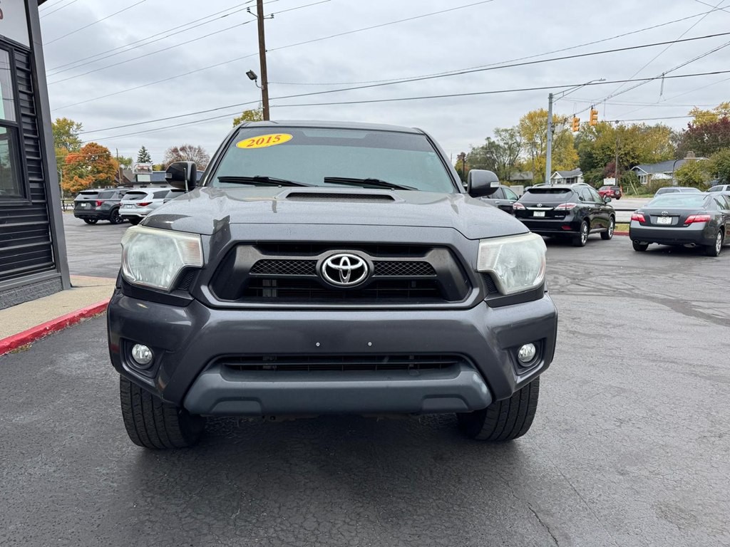 2015 Toyota Tacoma Image 3