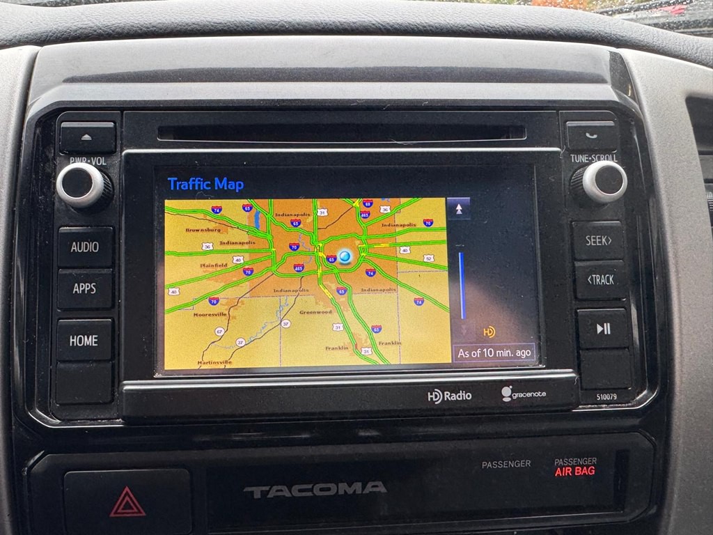 2015 Toyota Tacoma Image 14