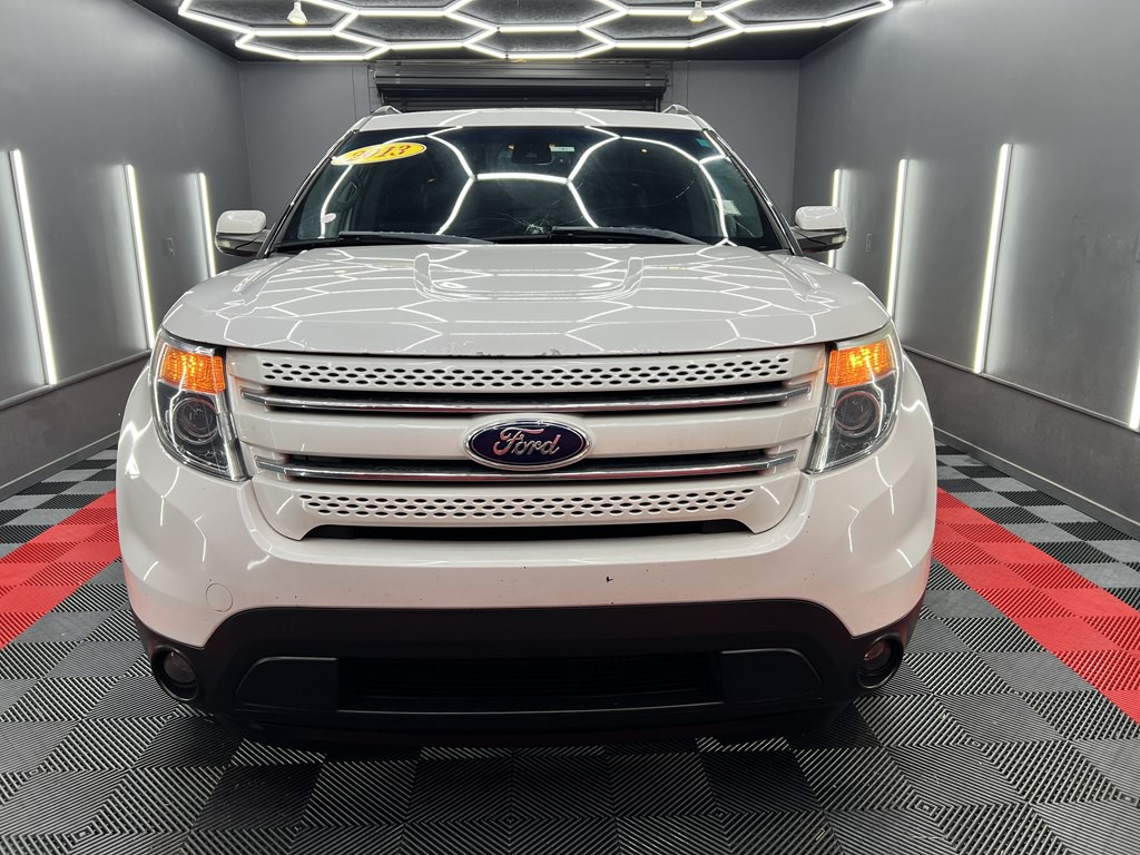 2013 Ford Explorer Image 2
