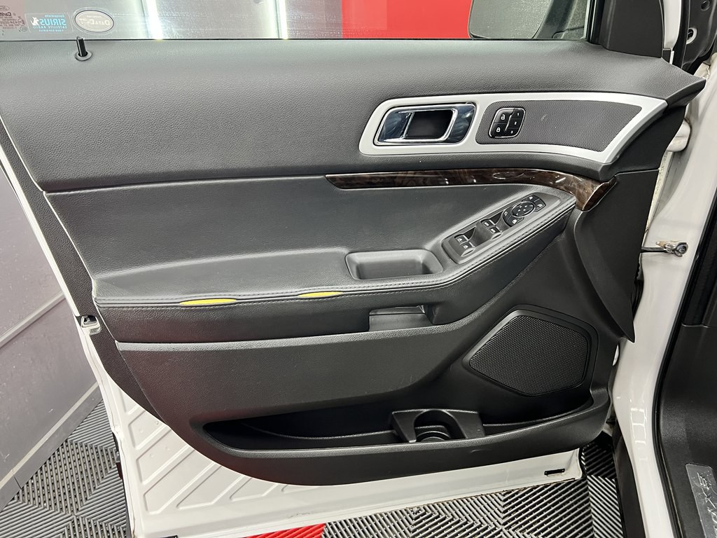 2013 Ford Explorer Image 7