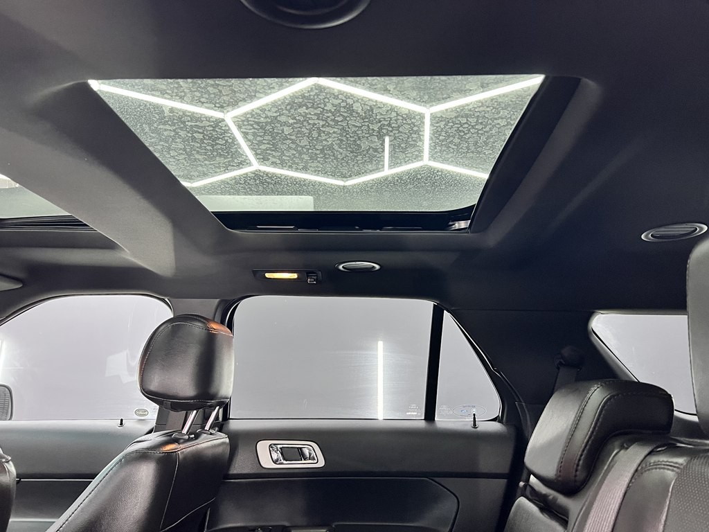 2013 Ford Explorer Image 12