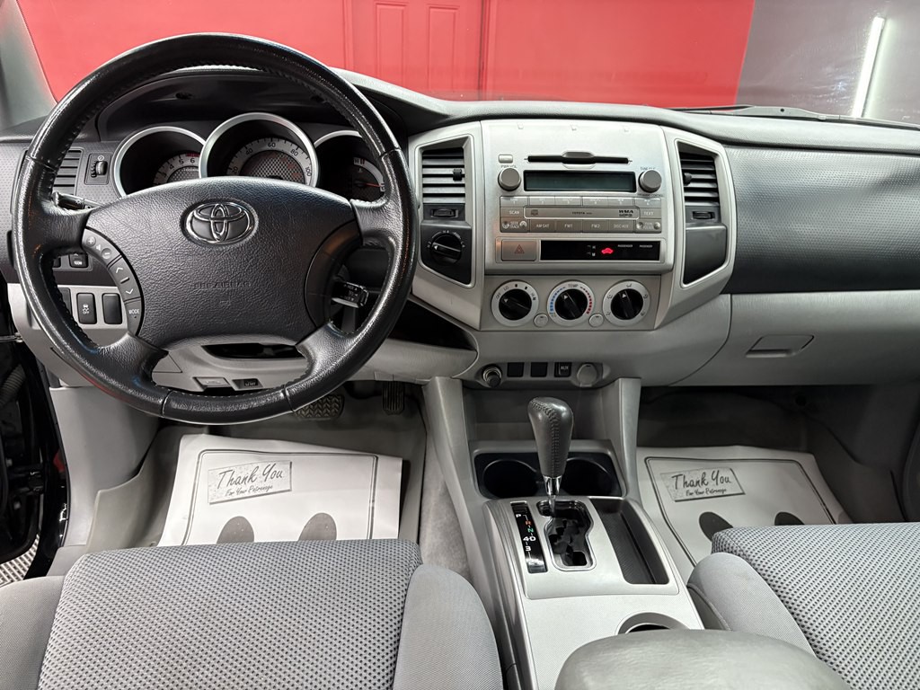 2011 Toyota Tacoma Image 11
