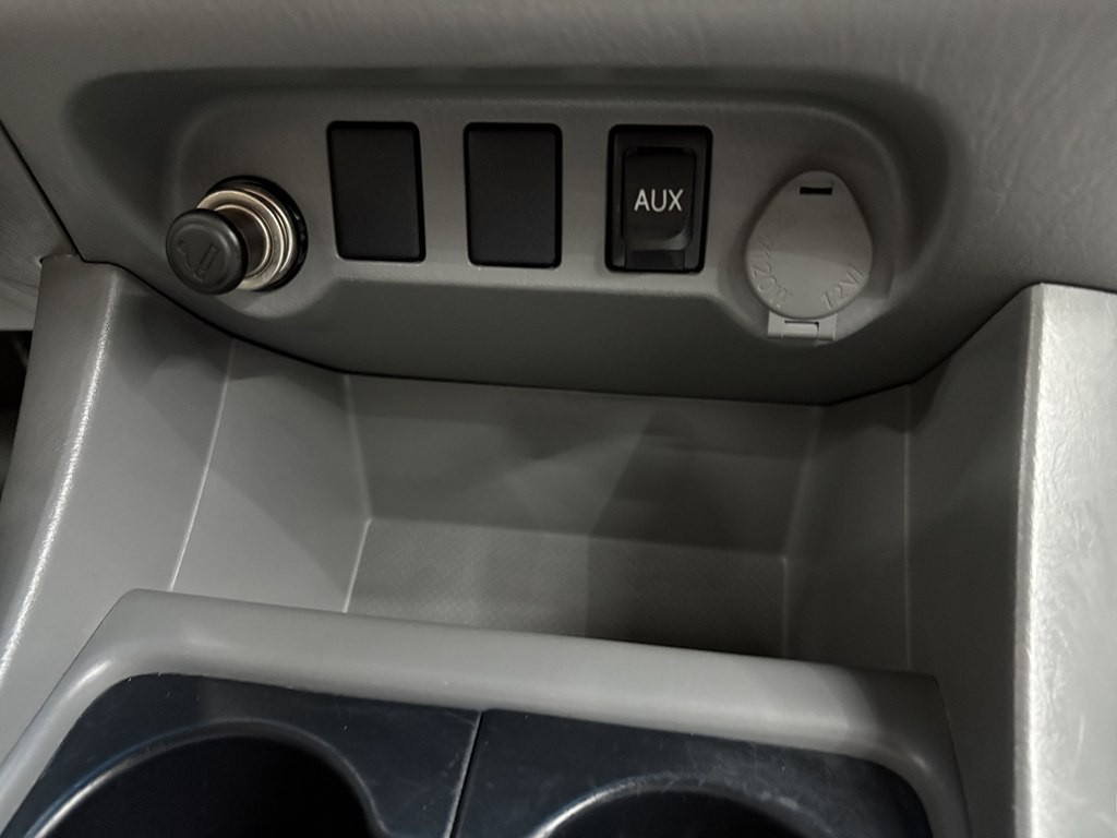 2011 Toyota Tacoma Image 19