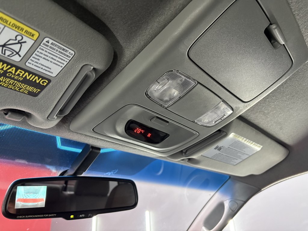2011 Toyota Tacoma Image 21