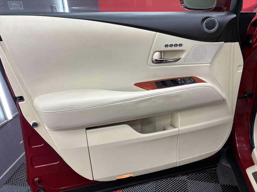 2011 Lexus RX Image 7