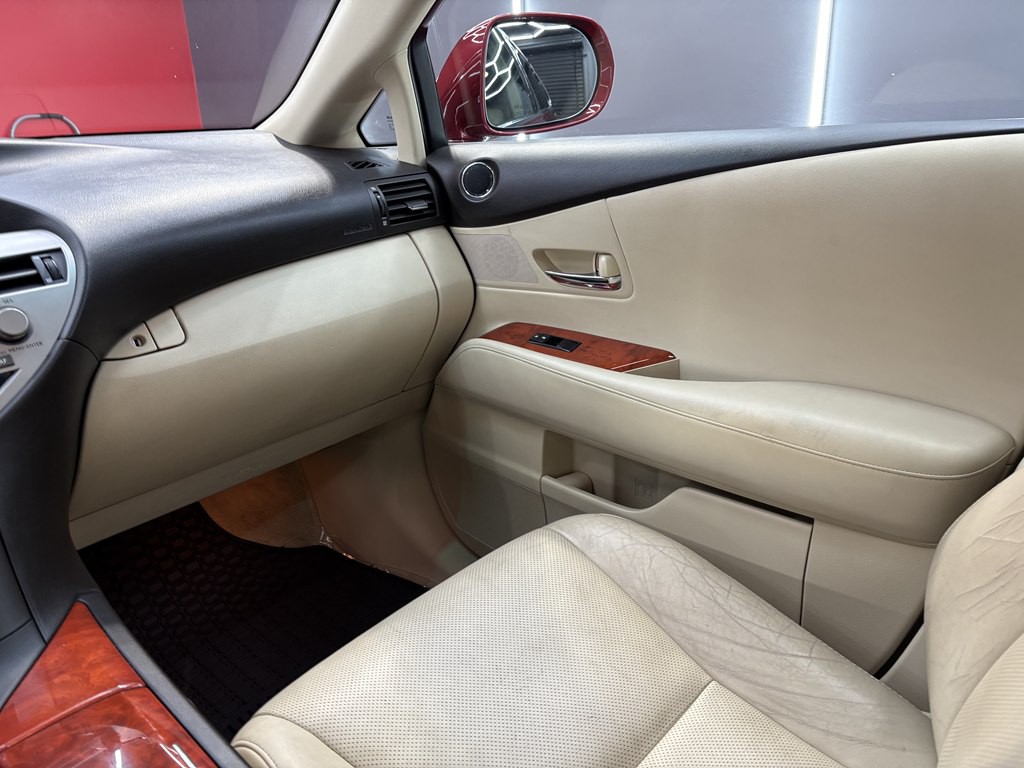 2011 Lexus RX Image 15