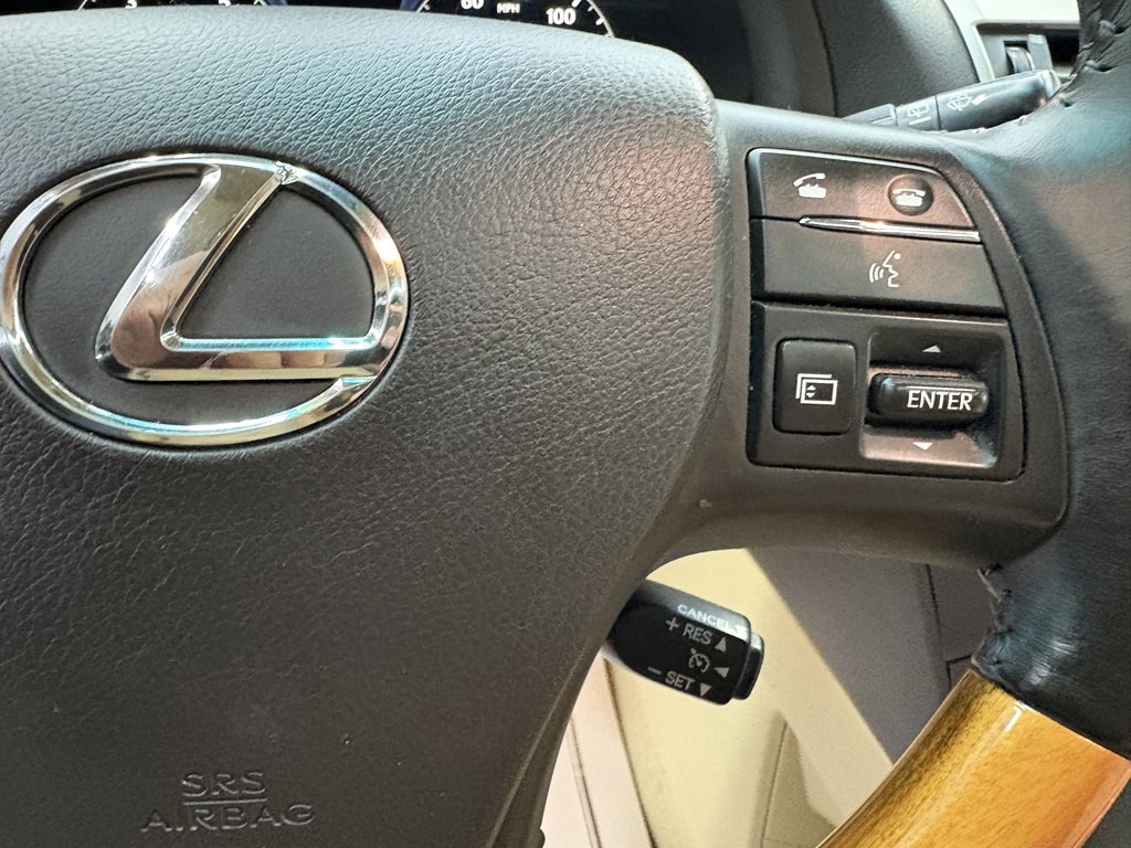 2011 Lexus RX Image 20