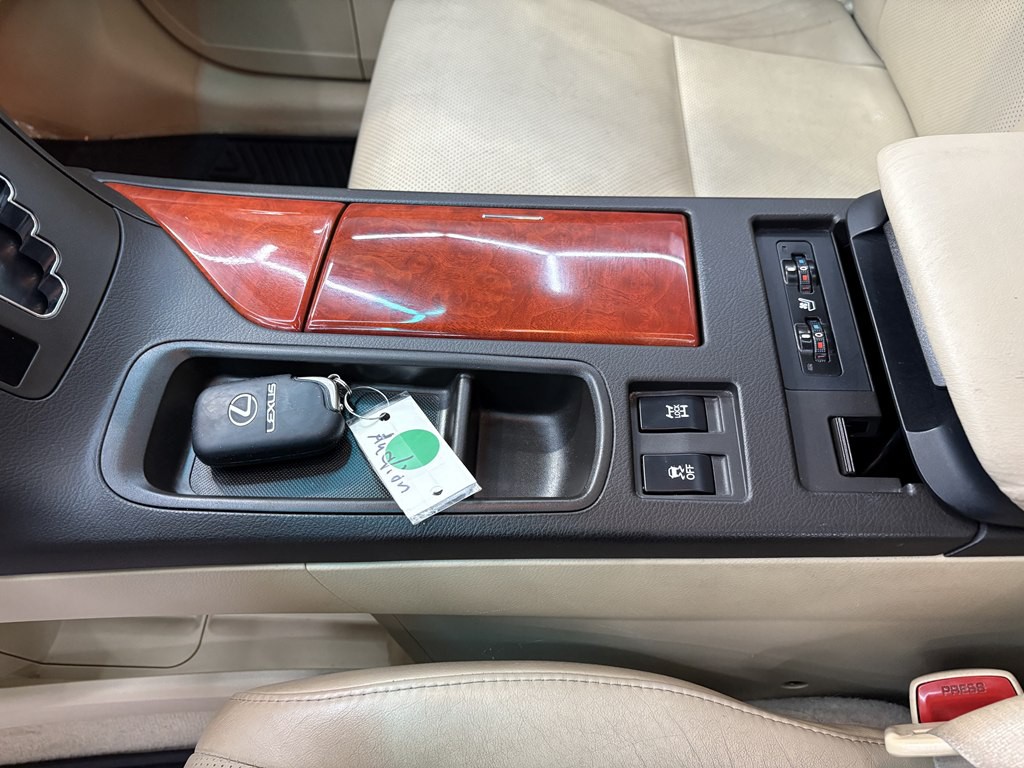 2011 Lexus RX Image 21
