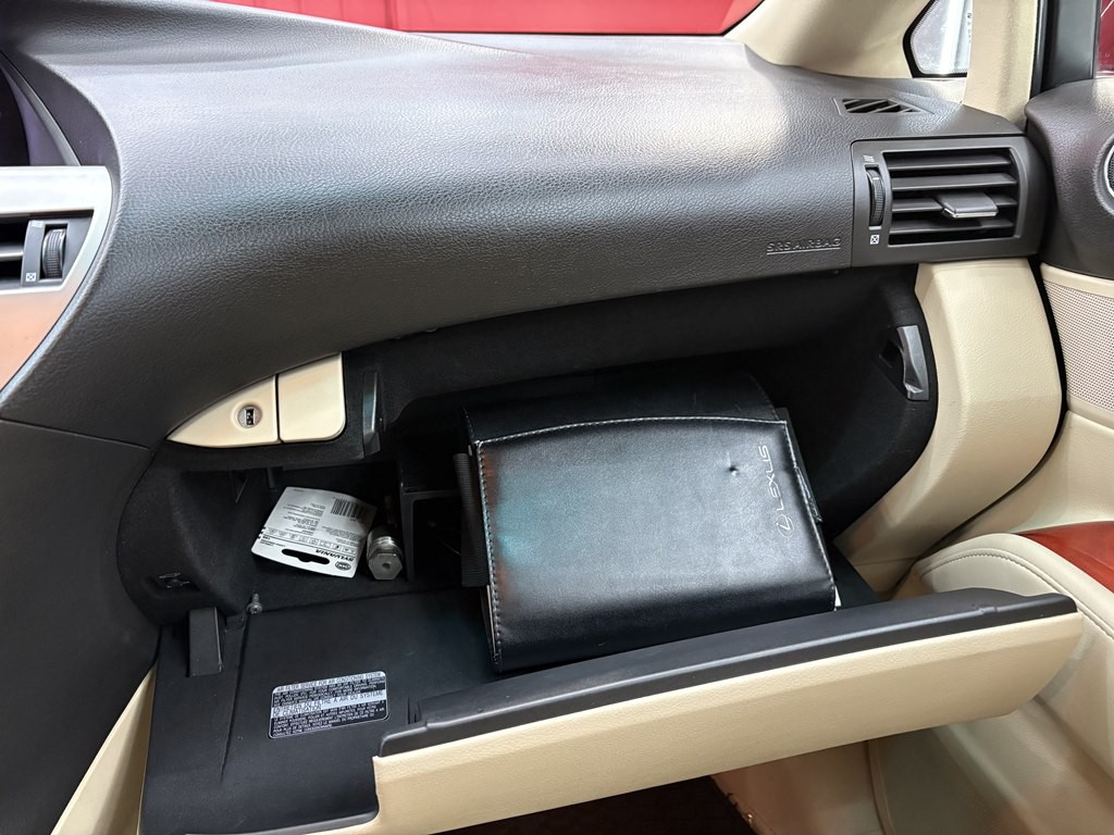 2011 Lexus RX Image 25
