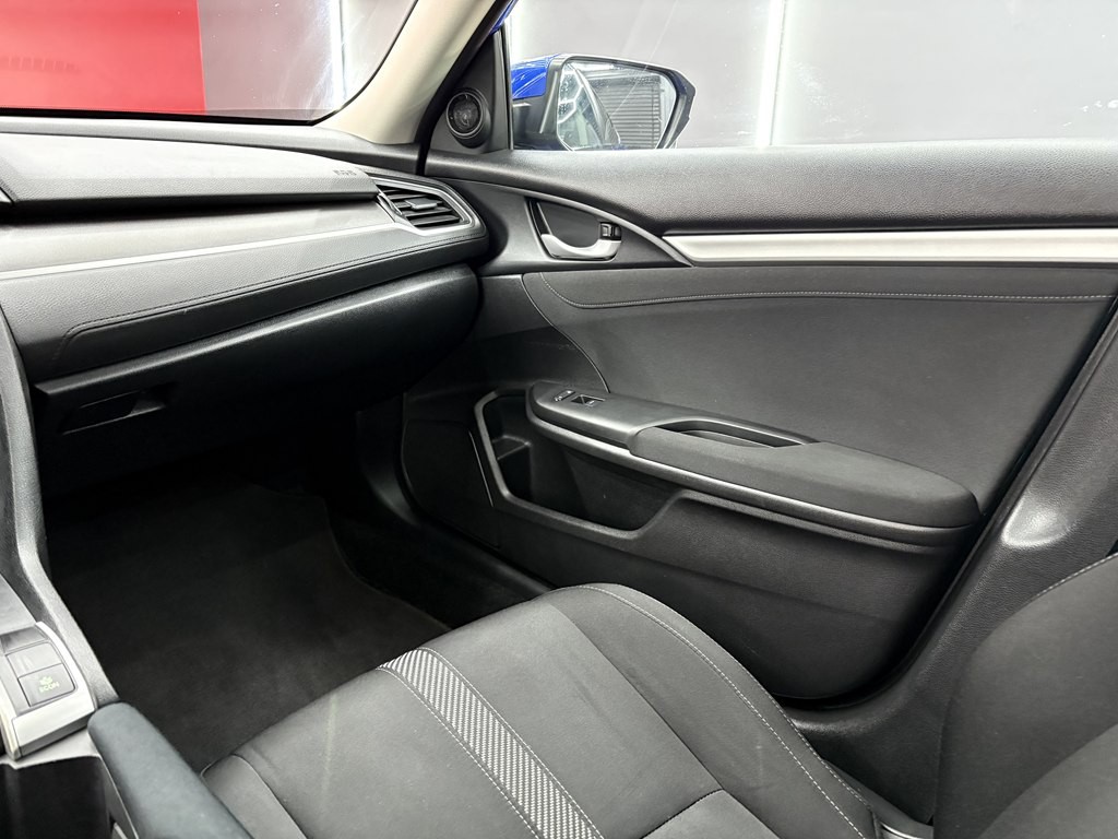 2018 Honda Civic Image 14