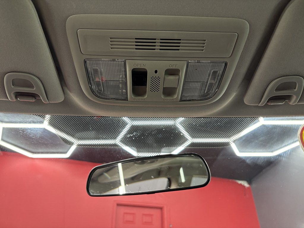 2018 Honda Civic Image 25