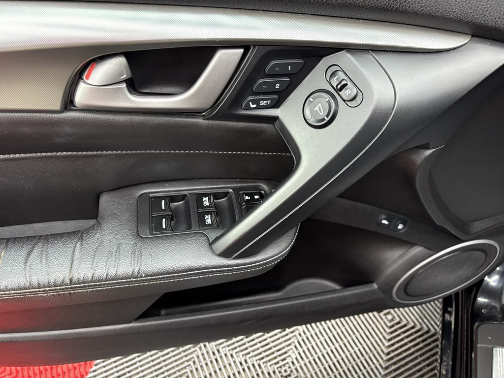 2010 Acura TL Image 8