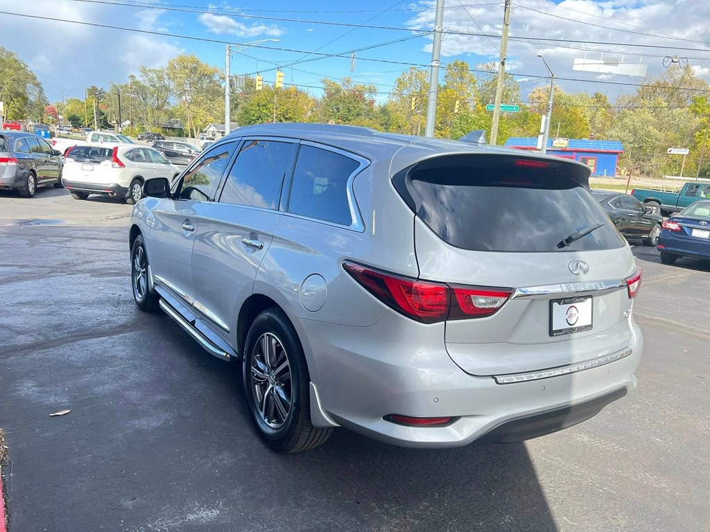 2017 INFINITI QX60 Image 4