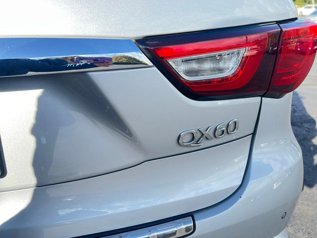 2017 INFINITI QX60 Image 17
