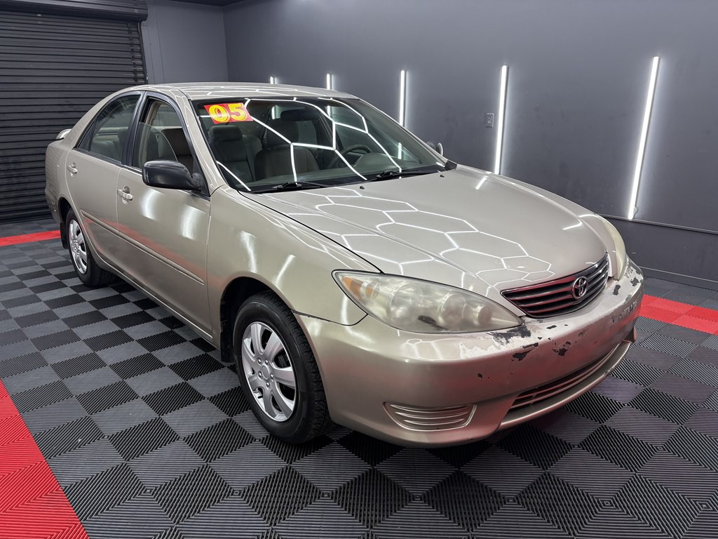 2005 Toyota Camry Image 3