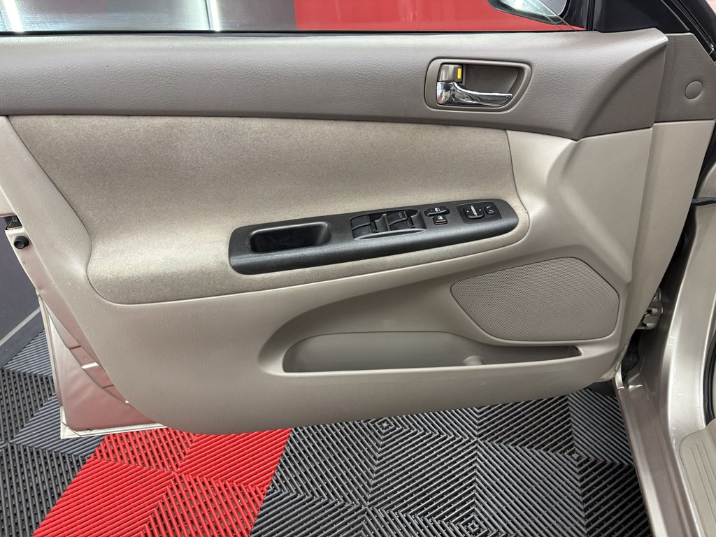 2005 Toyota Camry Image 7