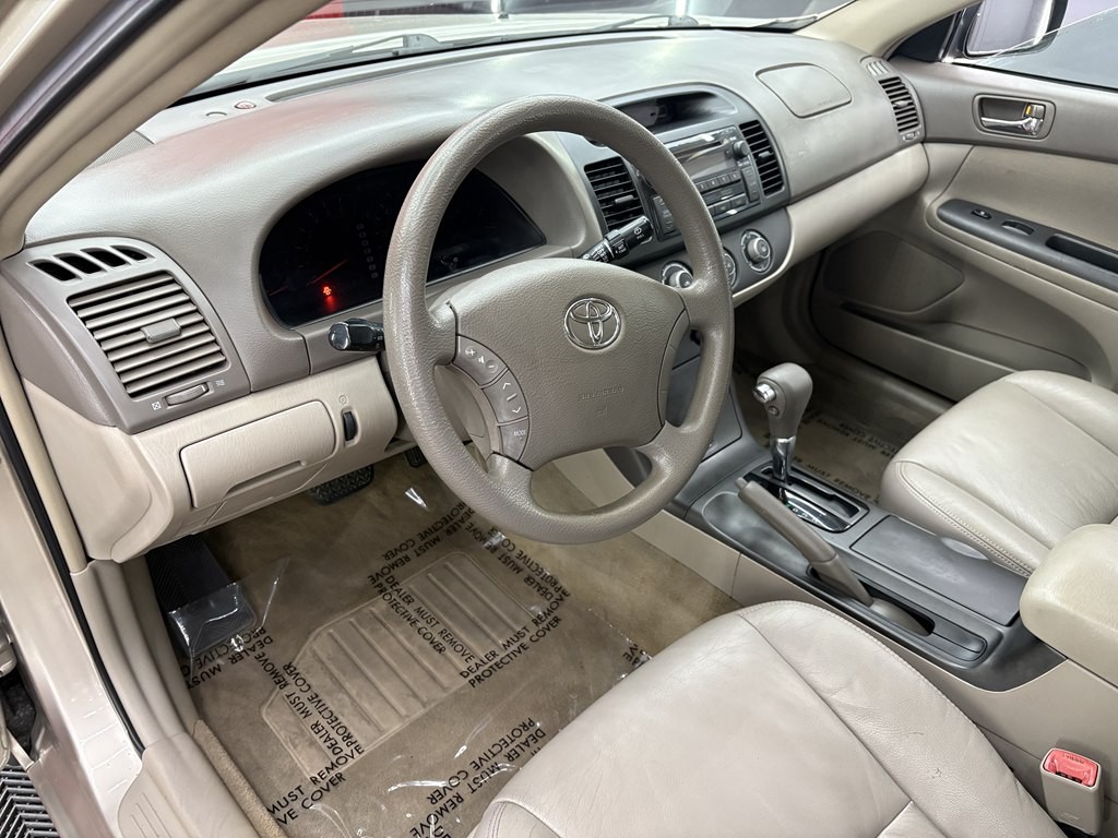 2005 Toyota Camry Image 13
