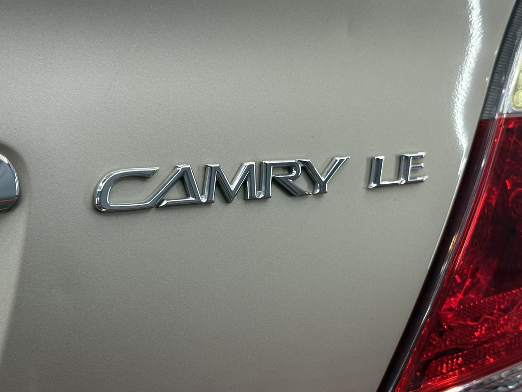 2005 Toyota Camry Image 21