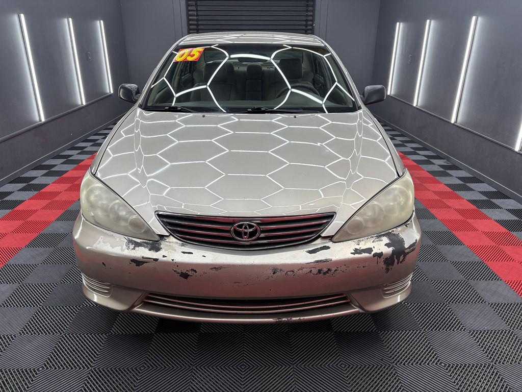 2005 Toyota Camry Image 1