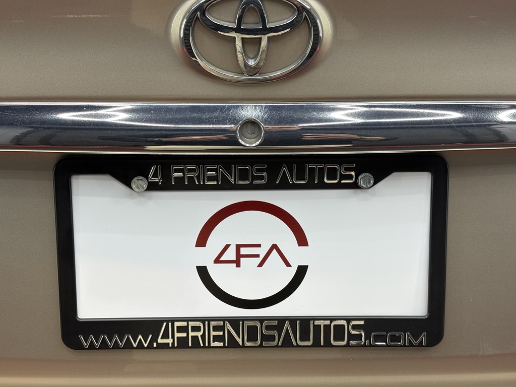 2005 Toyota Camry Image 20