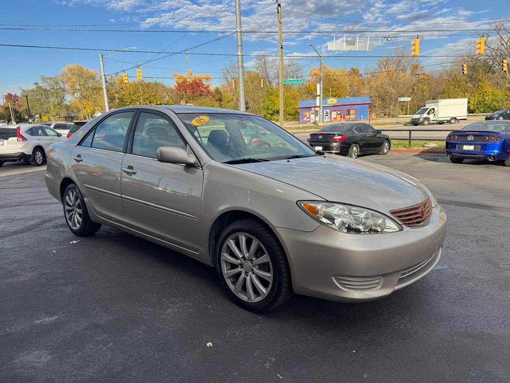 2005 Toyota Camry Image 3