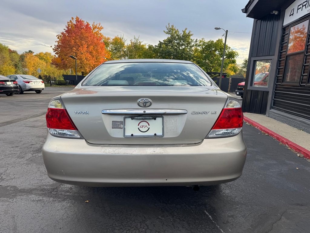 2005 Toyota Camry Image 5
