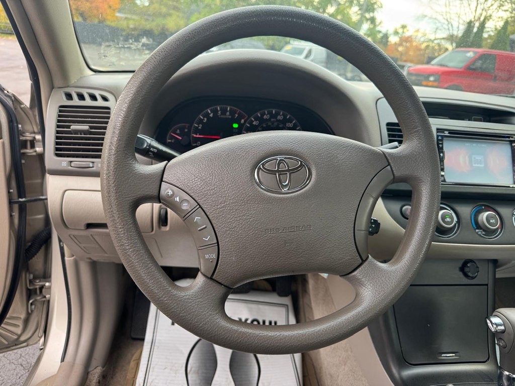 2005 Toyota Camry Image 11