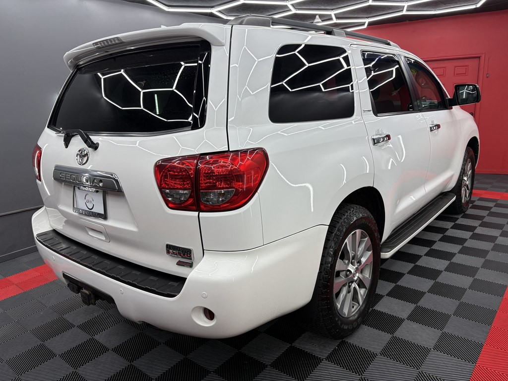 2017 Toyota Sequoia Image 4