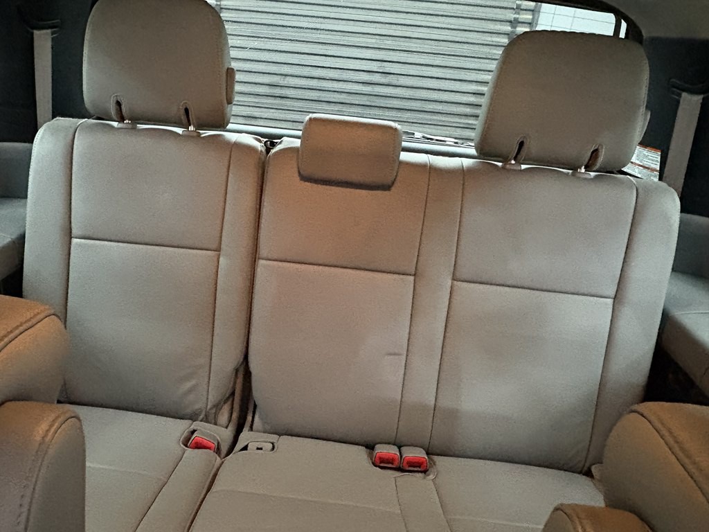 2017 Toyota Sequoia Image 12
