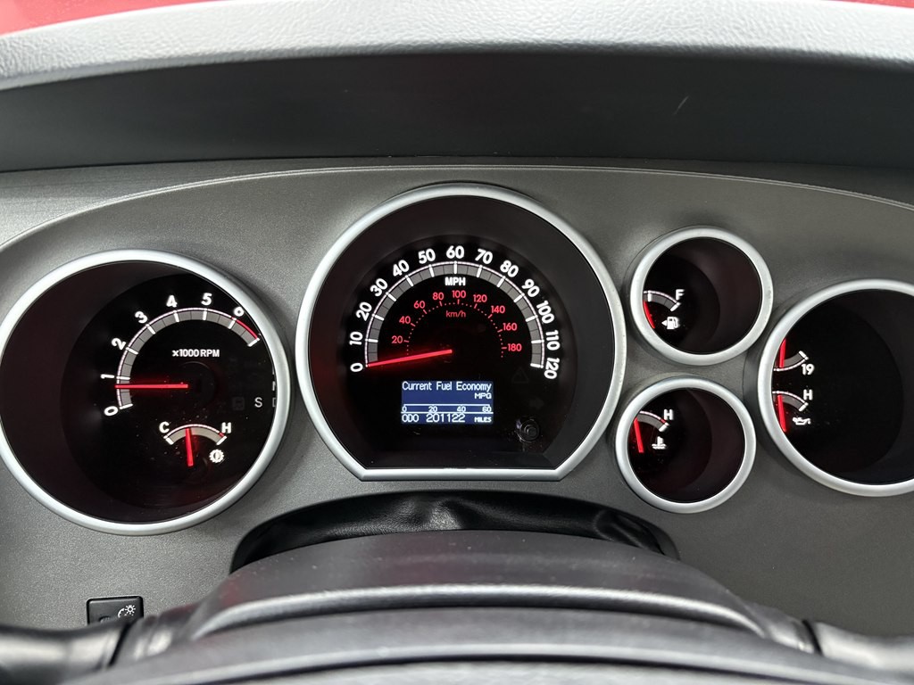 2017 Toyota Sequoia Image 20