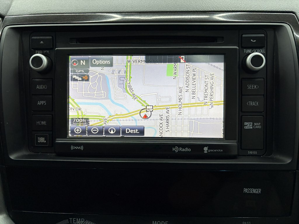 2017 Toyota Sequoia Image 25