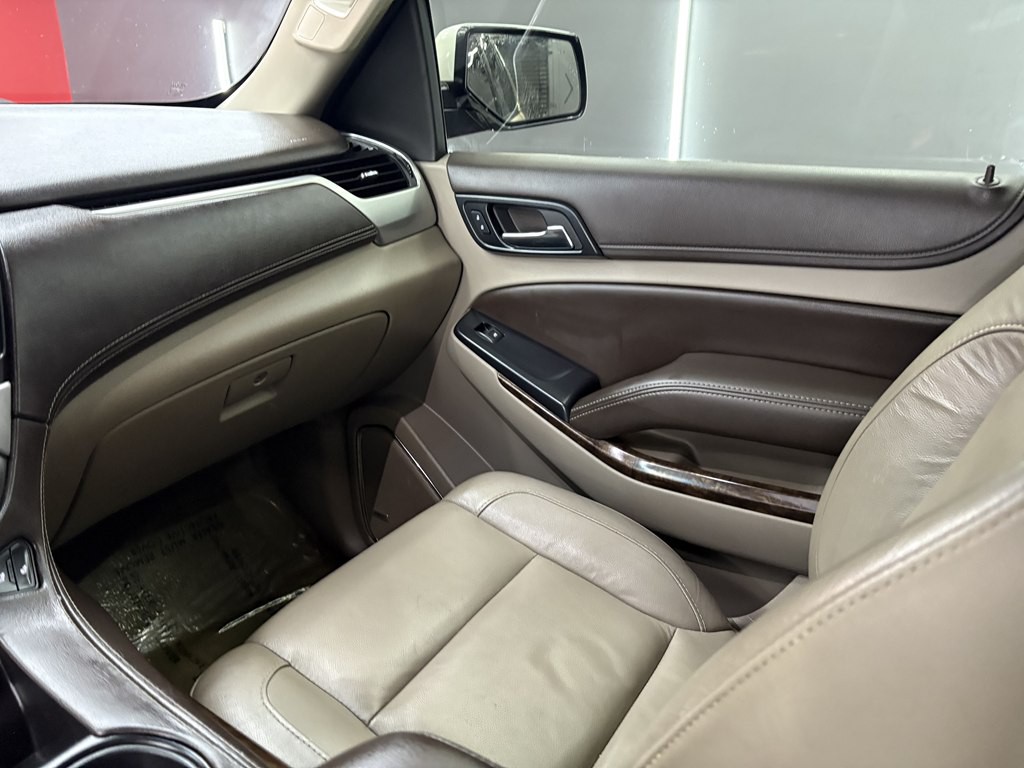 2015 Chevrolet Tahoe Image 16