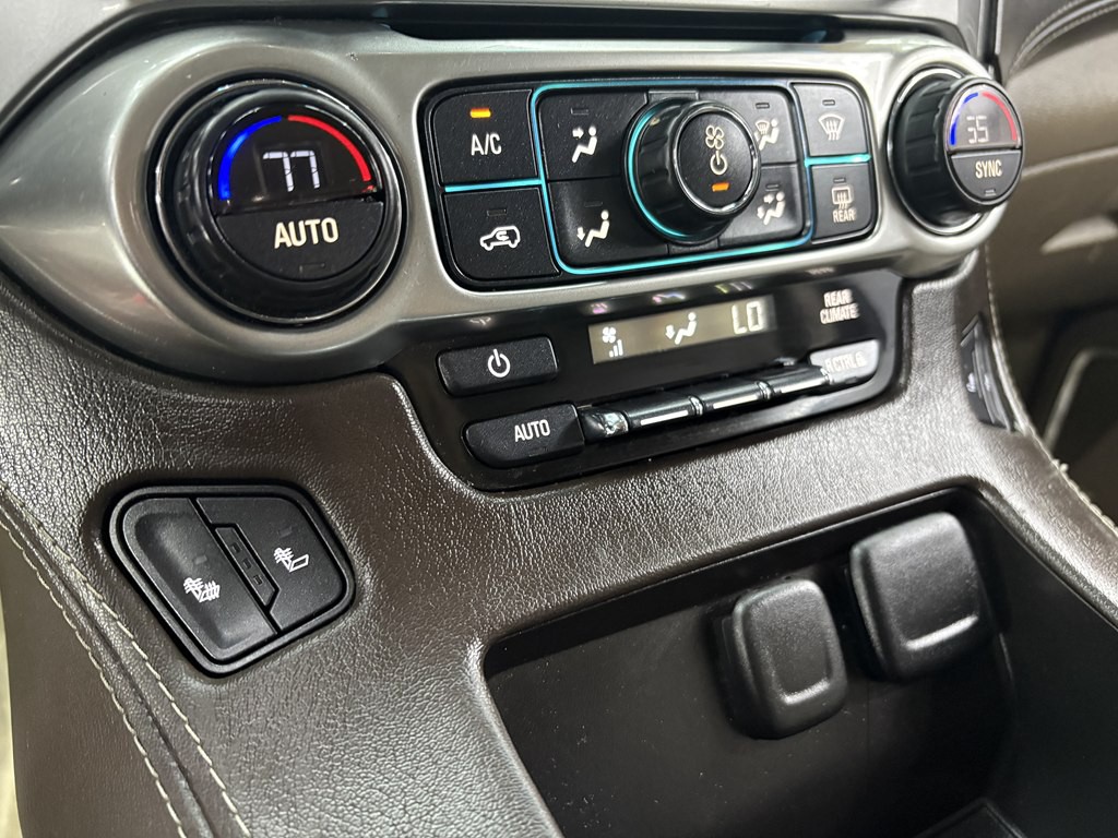 2015 Chevrolet Tahoe Image 24