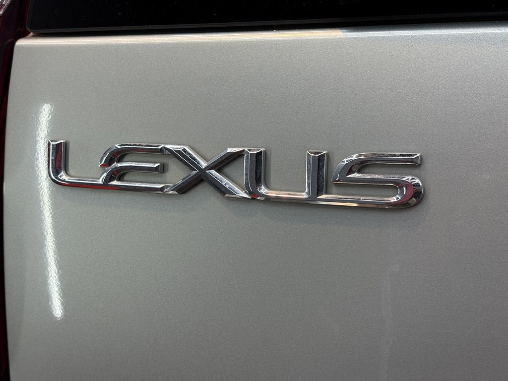 2004 Lexus GX Image 27