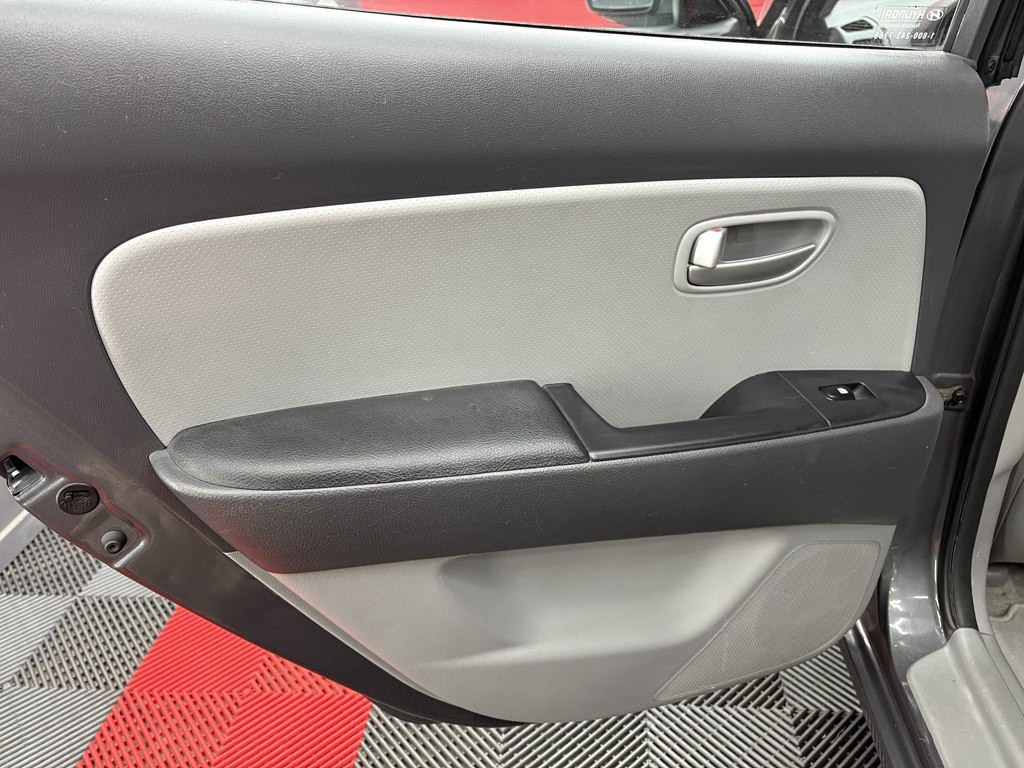 2008 Hyundai Elantra Image 10