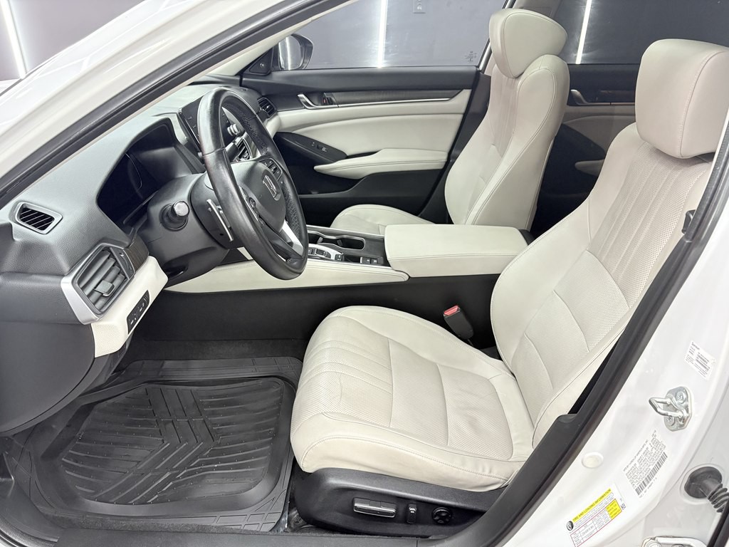 2018 Honda Accord Image 9